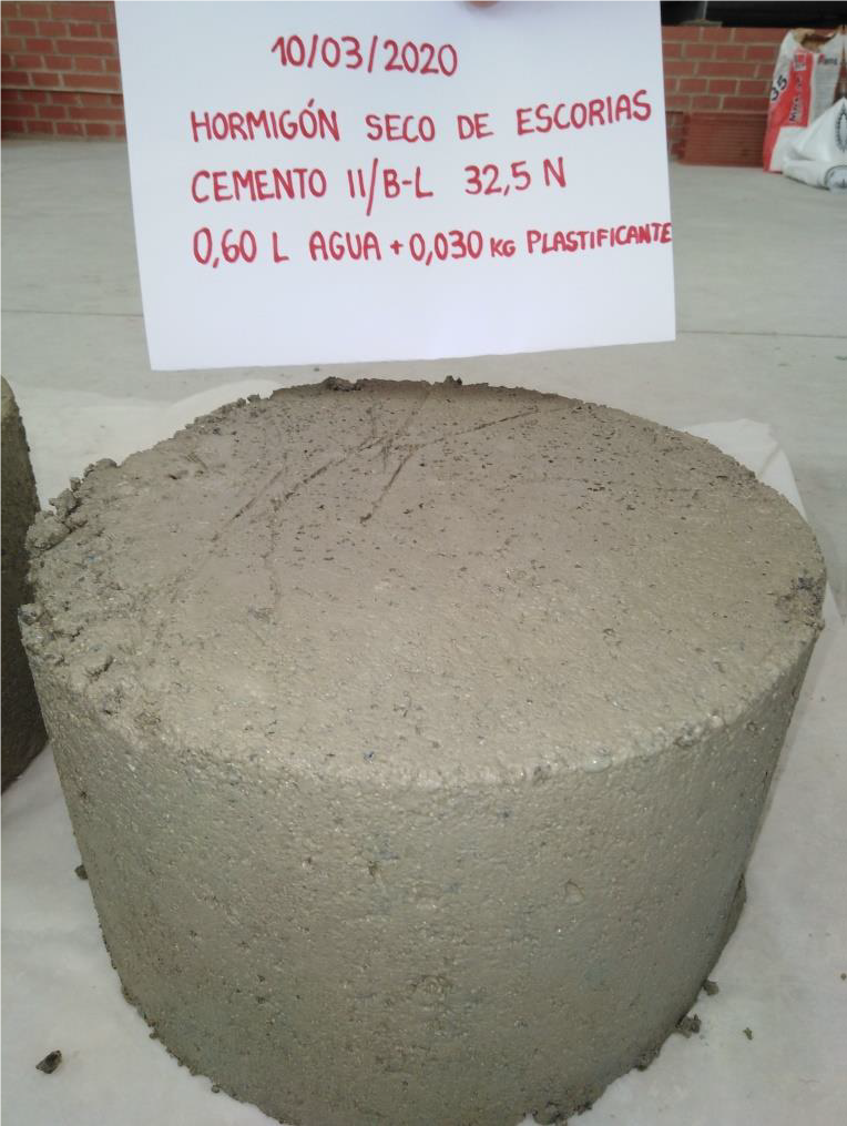 Sustainable siderurgic/recycled-aggregate high-performance roller-compacted concrete