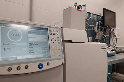 Photocatalytic tests to measure photocatalytic activity