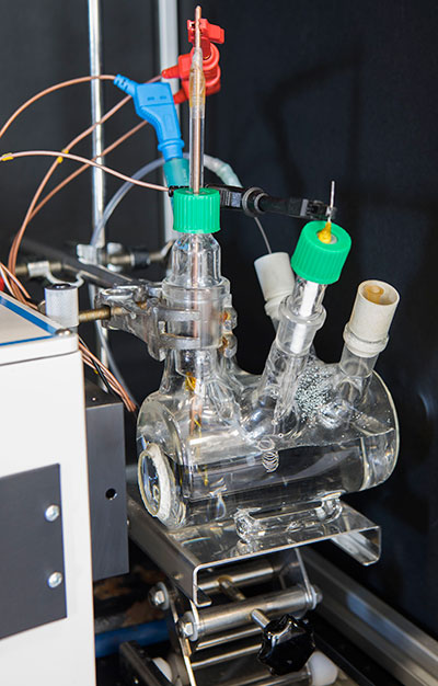 Photoelectrochemical tests of energy interest