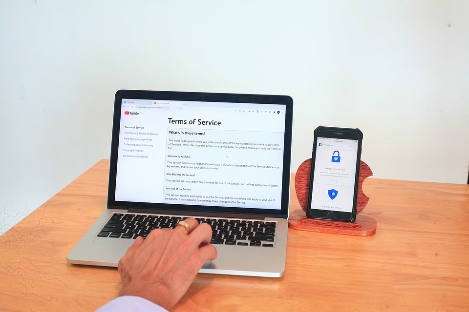 Market research, consumer studies and advice for the development of online and mobile commerce